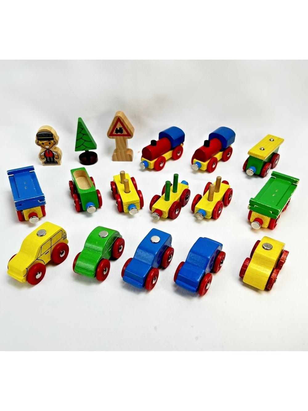 Brio Compatible Wooden Train Set Lot Trains Cars Tree Figure & Sign